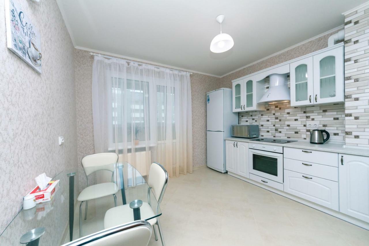 Видовая Квартира Yaroslavichi-2 Vyshhorod Luaran gambar